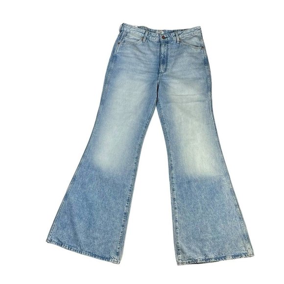 Free People Wrangler Wanderer High Rise Flare Jeans Light Blue Denim NWT Size 31 - Picture 2 of 5